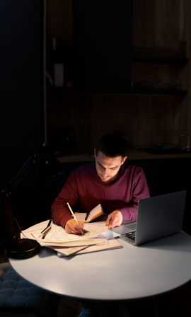 Motion graphics designer career opportunity in  online diploma in animation and VFX course